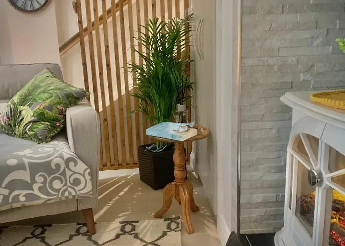 Ivy Lane * Loughanure